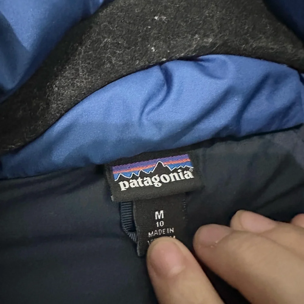 Patagonia size 10 boy puffer synthetic coat insulated hood outdoor hiking